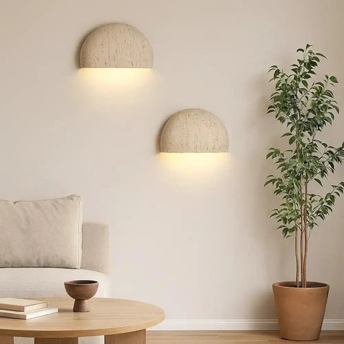 Applique murale design demi-lune en travertin | Unami - LuminaSeat