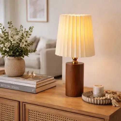 Lampe de chevet bois massif & tissu plissé | Ruera - LuminaSeat