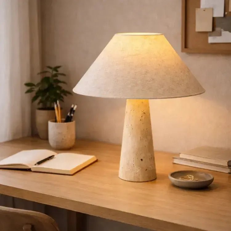 Lampe de chevet design en travertin & tissu | Niva - LuminaSeat