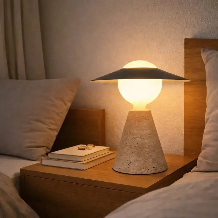 Lampe scandinave en travertin & verre opalin | Nilas - LuminaSeat